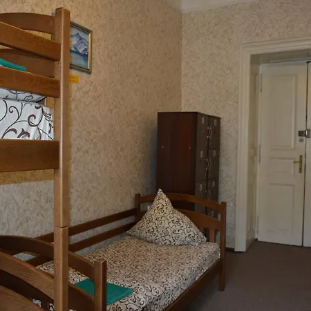 Lucky Hostel *