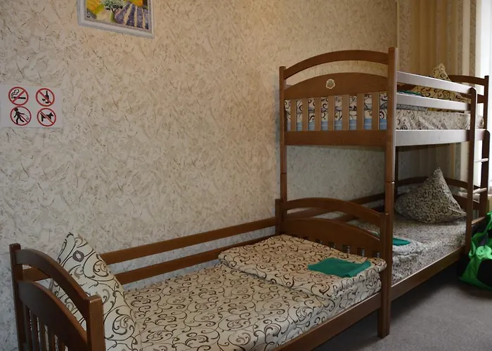 Hostel Lucky Λβιβ